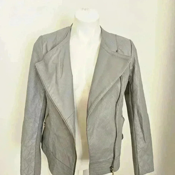 Stunning Women's Gray Quilted 100% Leather Moto Jacket - Size Small - Picture 3 of 15